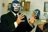 Blue Demon Jr. en su museo.