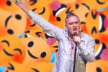 Morrissey decepciona a sus fans tras cancelar conciertos… pero los memes salvan el día