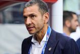 Jaime Lozano mirando hacia arriba. (Mexsport)