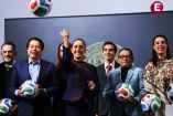 Sheinbaum lanza balón del Mundial 2026