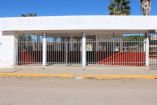 Fachada de una escuela en Sinaloa