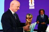 Gianni Infantino con la Copa del Mundo. (Reuters)