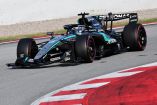 Mercedes logró el mejor tiempo y sus dos pilotos completaron importantes distancias el miércoles en Barcelona.