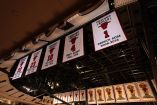 El banner de Derrick Rose ya cuelga en el United Center.