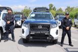 Elementos de la Guardia Civil Estatal detuvieron en el fraccionamiento Olinda, Villa de Pozos, a una mujer de 27 años que mantenía a su hijo amarrado a un poste mientras lo golpeaba, tras una denuncia ciudadana al 911.
