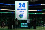 Los Mavericks retiraron el jersey de Aguirre, 36 años después