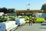 Ambulancias esperaban en el lado egipcio del cruce fronterizo de Rafá con la Franja de Gaza, en el noreste de Egipto.