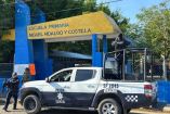 Los agresores entraron sin resistencia al plantel, cruzaron el patio donde se desarrollaba el acto cívico y sacaron a la víctima.