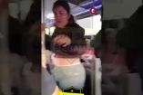 Un chofer en Veracruz fue obligado a golpes a devolver un pasaje; el video viral expuso abusos en el transporte público y abrió debate en redes sociales.

#choferes
#transportepublico
#veracruz