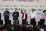 La presidenta Claudia Sheinbaum inauguró el CBTIS No. 299 en García, Nuevo León, como parte del proyecto de Bachillerato Nacional para garantizar educación media superior.