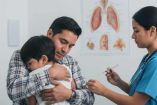 La vacuna BCG puede prevenir la tuberculosis pulmonar en los primeros meses de vida.