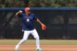 Isaac Paredes reportó al campamento de los Astros de Houston en medio de rumores de cambio, pero aseguró que su enfoque está únicamente en el terreno y en ganarse un lugar en la alineación.