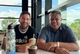 Messi y Tapia, en una tarde de mates.