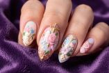 Bridgerton nails: Diseños de uñas que llevan el romance de la Regencia a tus manos