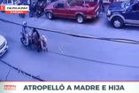 Vecinos del lugar arribaron a la zona del impacto e intentaron auxiliar a la mujer, momento que aprovechó el motociclista para tomar su automotor y escapar del lugar.