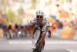 Tadej Pogačar gana su primera Milán-San Remo