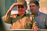 Raúl Castro, de 94 años, abandonó la presidencia en 2018, pero aún comanda la isla.