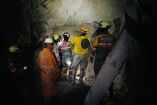 Brigadas de rescate trabajan sin descanso en la mina Santa Fe, Sinaloa.