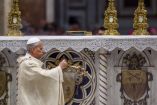 El papa León XIV celebra la primera Pascua de su pontificado en un contexto marcado por la violencia en Medio Oriente y las tensiones diplomáticas.