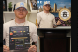 Canelo inició este lunes su etapa como estudiante universitario en  San Diego.