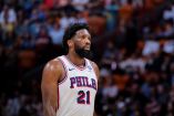 Joel Embiid, durante un juego contra el Heat de Miami, el 30 de marzo.