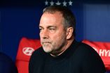 Hansi Flick confía en que el Barcelona dará batalla para intentar recuperar el marcador adverso ante el Atlético de Madrid en la Champions.