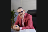 Obligar a niñas a usar falda en escuelas puede constituir discriminación, advierte constitucionalista Pablo Andrei Zamudio Díaz