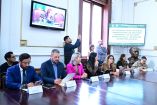 La mesa fue convocada por los presidentes de las dos comisiones dictaminadoras, Cecilia Vadillo y Víctor Gabriel Varela