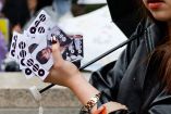 ¿Adiós a los freebies? Medida de HYBE contra piratería en concierto de BTS afecta a fans