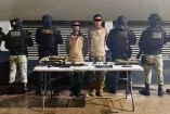 Detienen a dos presuntos integrantes de un cártel con armas y droga