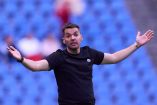 Larcamón se va con bronca de Cruz Azul; no comparte la decisión