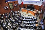 Recinto del Senado de la República, con legisladores en Sesión.