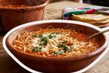 Cómo hacer sopa de fideo mexicana estilo mamá