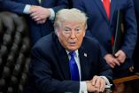 Donald Trump advirtió que podría reiniciar ataques contra Irán si las negociaciones no prosperan y amenazó con retirar tropas de Europa por falta de apoyo.