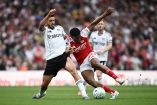 Arsenal venció al Fulham y se mantiene como líder de la Premier League