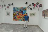 El artista presenta una exposición que mezcla pintura, gráfica e instalación en el corazón de Oaxaca.