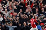 Kobbie Mainoo desató la locura en Old Trafford después de marcar el tanto de la victoria del Manchester United.