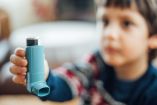 ¿Cómo empieza el asma en niños?