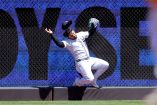Jasson Dominguez se estrelló en el jardín izquierdo en la primera entrada contra Texas.