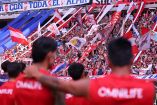 La cabecera sur del Estadio Akron se llenó de rojo y blanco con miles de aficionados que acompañaron a Chivas en su último entrenamiento, en la antesala del duelo decisivo ante Tigres.