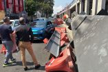 Se dio a conocer que la empresa que lleva a cabo la obra se encargará de cubrir los daños al vehículo de la mujer