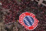 El escudo alterado del Bayern Munich en su celebración tras el torneo 2025-2026.