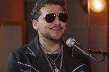 Foto: Captura de video: Javier Paniagua: Entrevista con CHRISTIAN NODAL, Bandera blanca, ansiedad y el peso de ganarse la vida con la música.