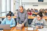Mientras profesores se rehusan a utilizar la IA, universitarios aprovechan para mejorar sus calificaciones.