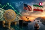 Billetes de pesos mexicanos y dólares y el puerto de Ormuz con la bandera de EU e Irán