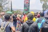 El alcalde de Mitla encabezó un violento desalojo contra la Sección 22, que mantenía cerrada la Carretera 190.