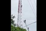 De manera extraoficial y con base en información proporcionada por una fuente policiaca, trascendió que la persona se encontraba bajo los efectos de alguna sustancia inhalada.