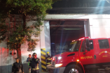 Más de 100 personas fueron evacuadas de la zona para evitar que corrieran algún riesgo por el incendio