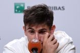 Matteo Arnaldi parece de una infección estomacal que hizo que se retirara de Roland Garros antes de afrontar las semifinales ante su compatriota Flavio Cobolli.