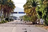 Restos de un vehículo detonado en Escuinapa, Sinaloa. Foto: Jesús Bustamante.
